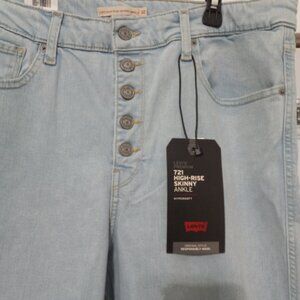 Levis 721